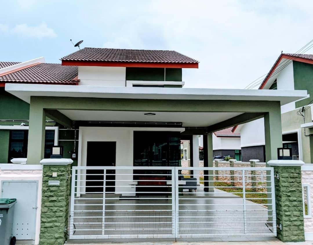 Syifa Homestay Melaka Bagian luar foto